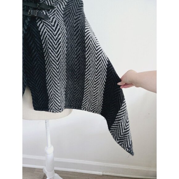 John Branigan Weavers Ireland Wool Herringbone Shawl Poncho Cape Capelet OS S - Picture 5 of 8